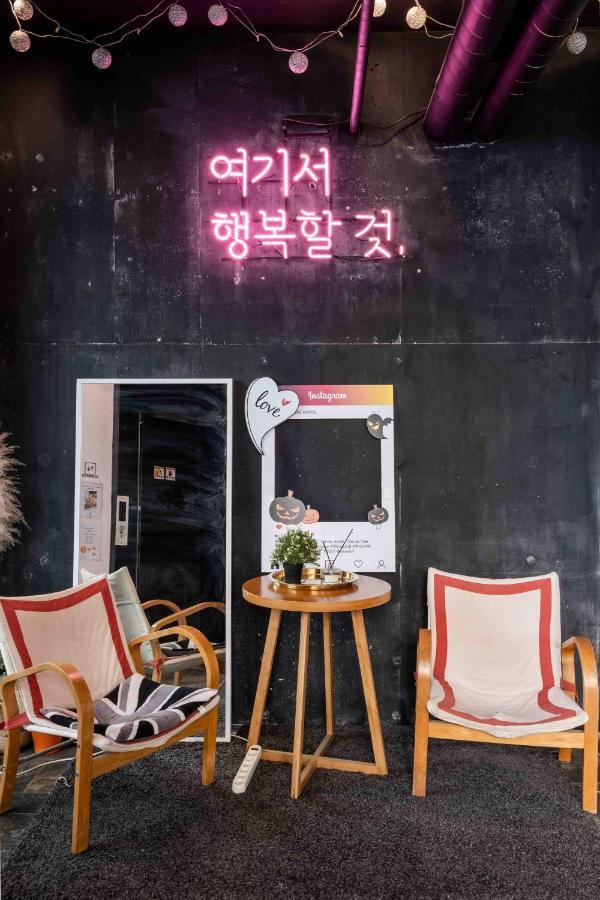 Canvas Black Guesthouse Пусан Экстерьер фото